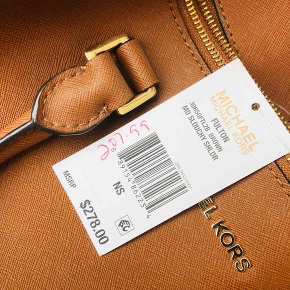 Gorgeous camel color Michael kors purse - Picture 3 of 10